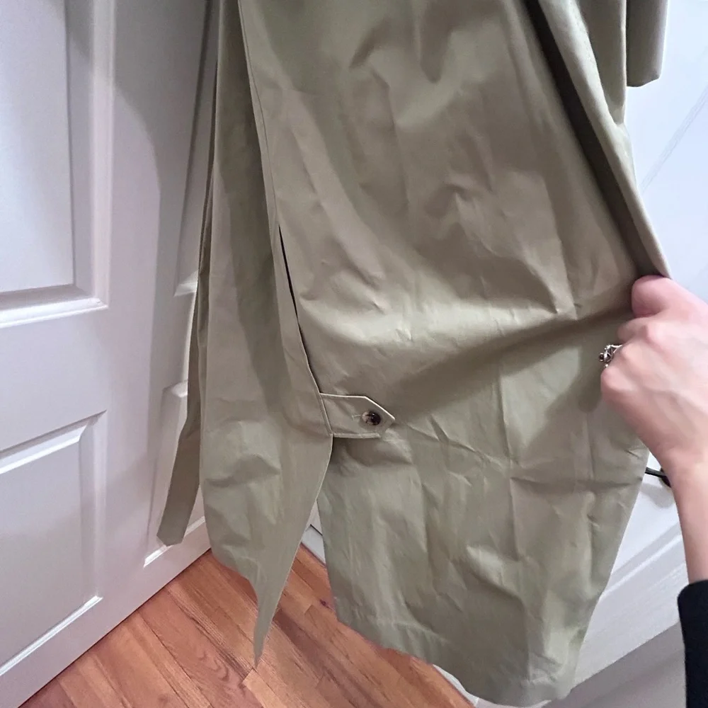 NEW WITH TAGS Burberry Beige Trench Coat with Yellow Lining US 38 - Picture 7 of 14